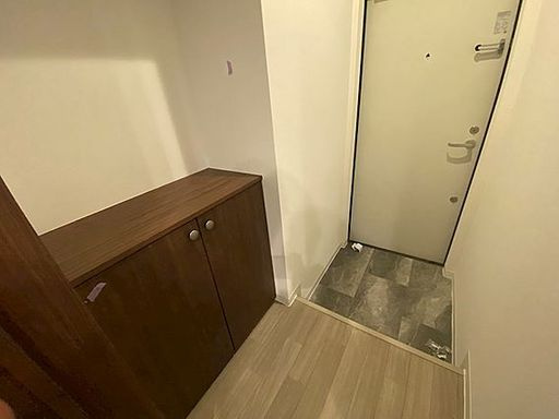 神戸市東灘区住吉宮町５丁目のアパートの玄関