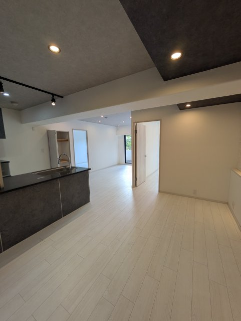 神戸市東灘区本山南町５丁目の賃貸マンションの居間・リビング