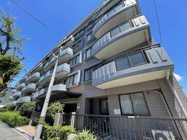 西宮市甲子園五番町の賃貸マンション