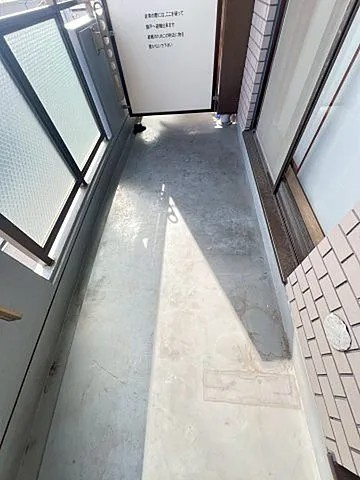 西宮市甲子園五番町の賃貸マンションのバルコニー