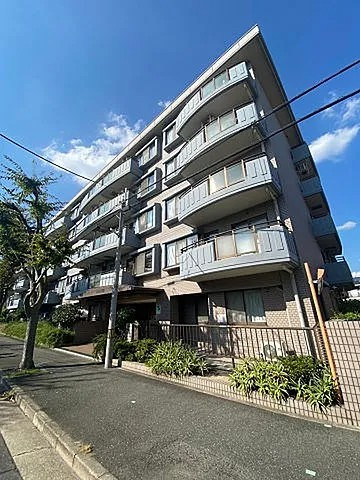 西宮市甲子園五番町の賃貸マンションの外観
