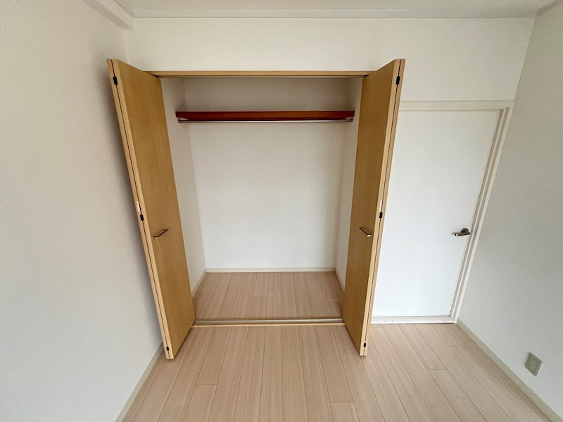 西宮市下大市東町の賃貸マンションの収納