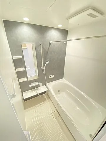 西宮市上甲子園４丁目のアパートの浴室
