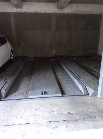 サンワプラザ芦屋の駐車場|分譲車庫権利付き。