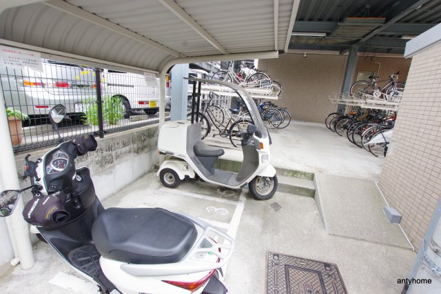 和の杜　仲介手数料無料の駐車場