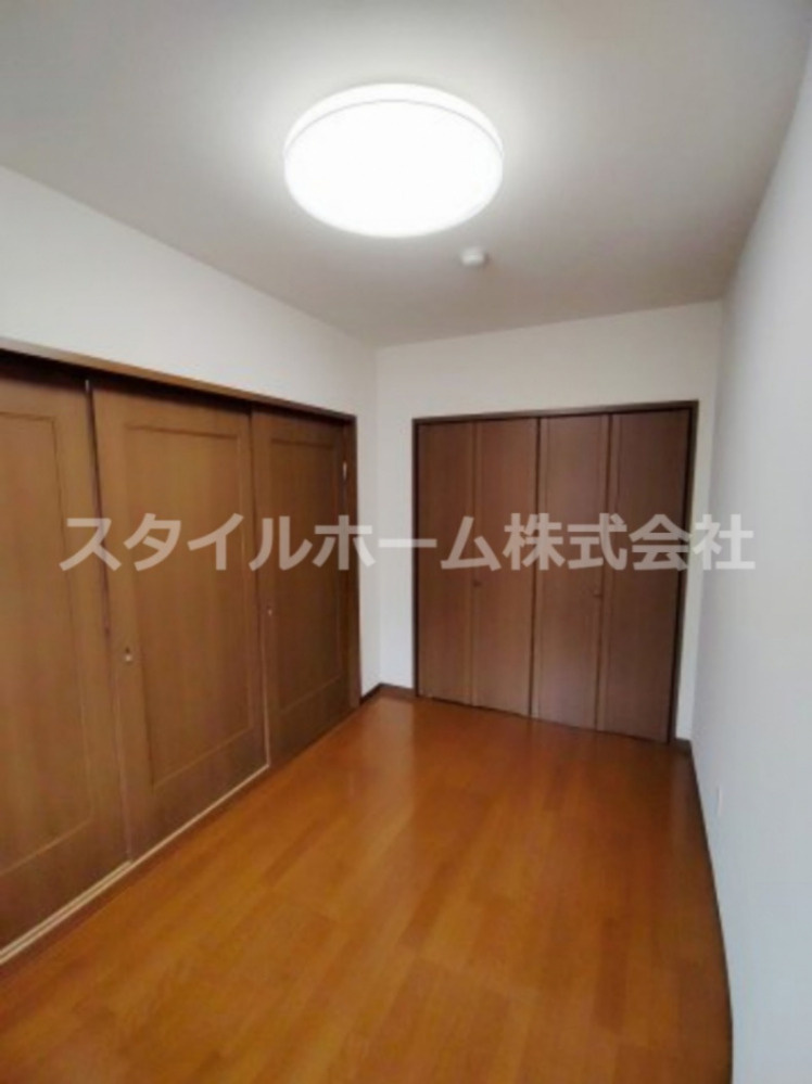 セントレアⅠの洋室|別部屋写真です。