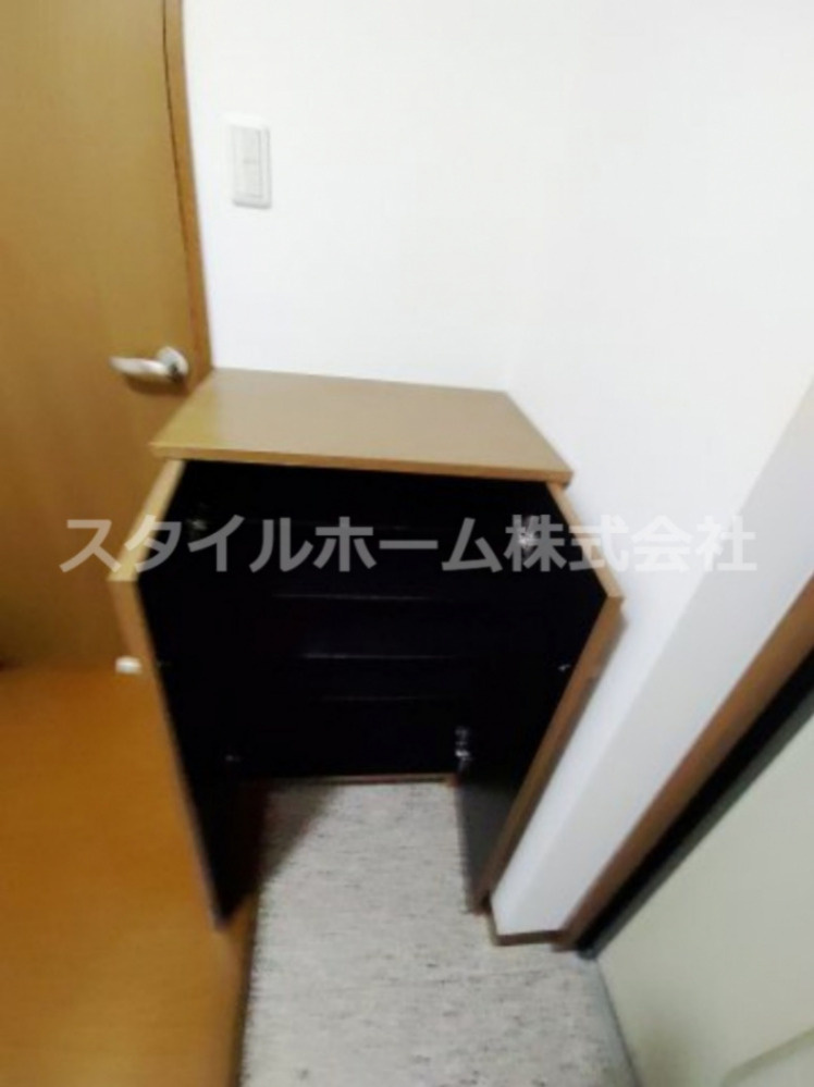 セントレアⅠの玄関|別部屋写真です。