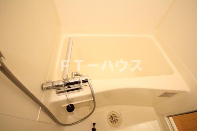 サンヒルズ五番館の浴室
