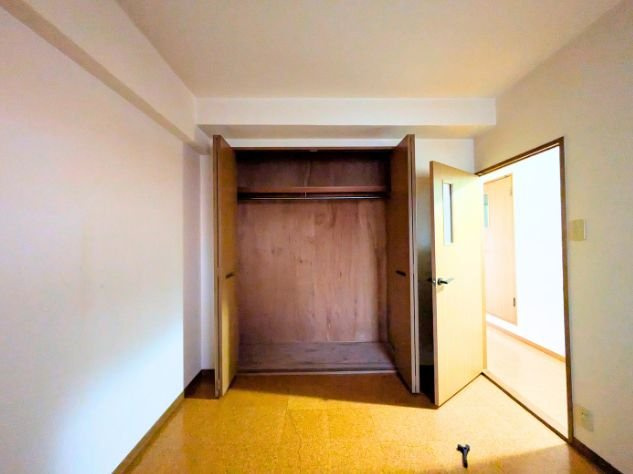ドゥエル空港通の収納|                                                  