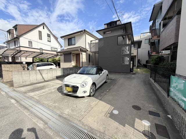 ヴィブレ魚崎北町の駐車場