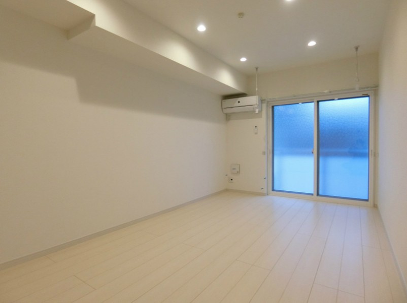 調布市八雲台１丁目の賃貸マンションの居間・リビング
