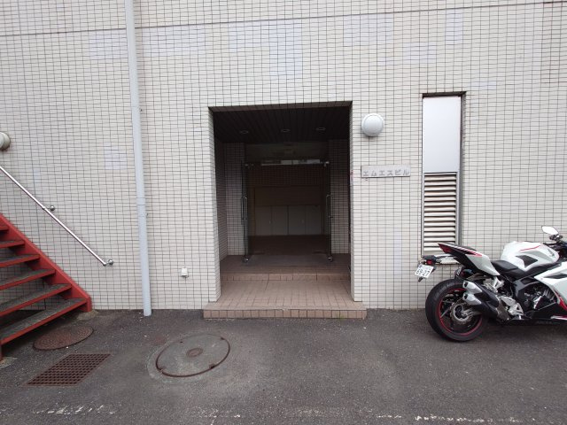 川崎市麻生区万福寺６丁目の賃貸マンションの駐車場