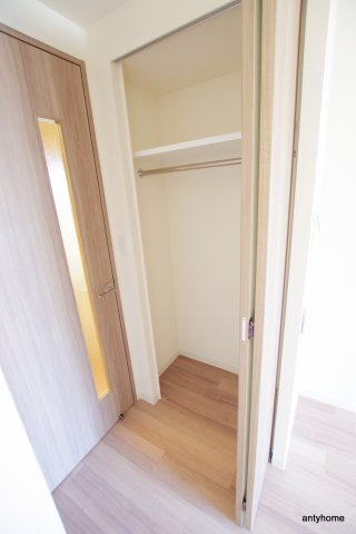 プレサンス北堀江 仲介手数料無料の収納