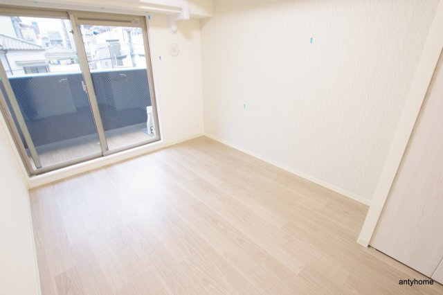 プレサンス上町台筆ヶ崎NORTH　仲介手数料無料の居間・リビング
