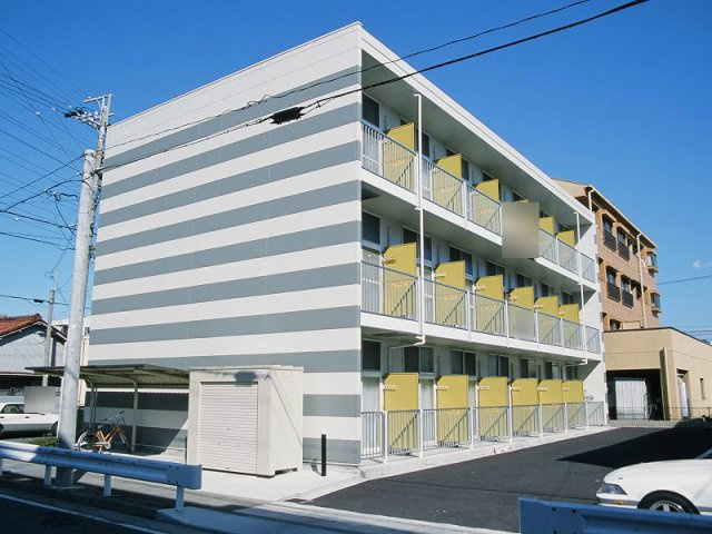 レオパレス花原の外観