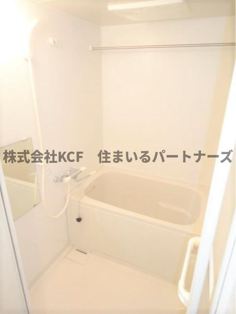 モントーレヒルズ東櫛原の浴室|きれいなお風呂です
