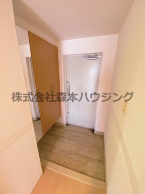 【玄関】 | 　ファムール忍ヶ丘 | 落ち着いた玄関です