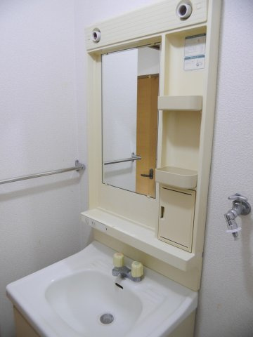ボンセジュール田代Bの洗面所