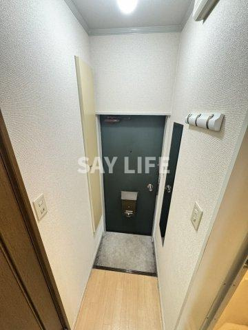 ハイツMISHIMAの玄関