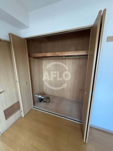 KMコートあびこ　依羅小学校区の収納|KMコートあびこ　寝室クローゼット