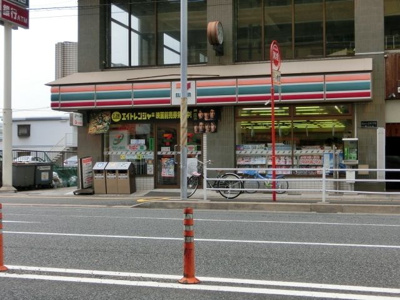 セブンイレブン 240m