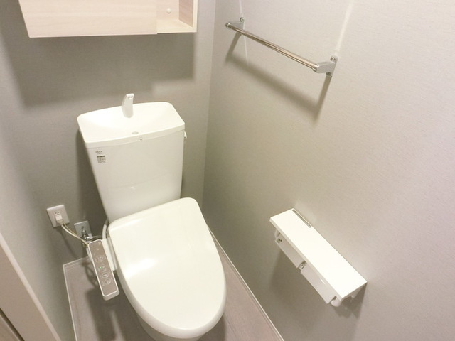 D-ROOM羅漢町のトイレ|温水便座付きトイレ