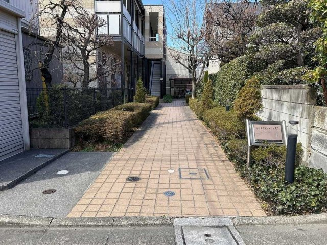 レオパレスコートハウス南平Ｃのその他