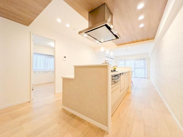 サニークレスト湘南八景５の居間・リビング|家族が自然と集まるリビングは
落ち着きのある空間です♪