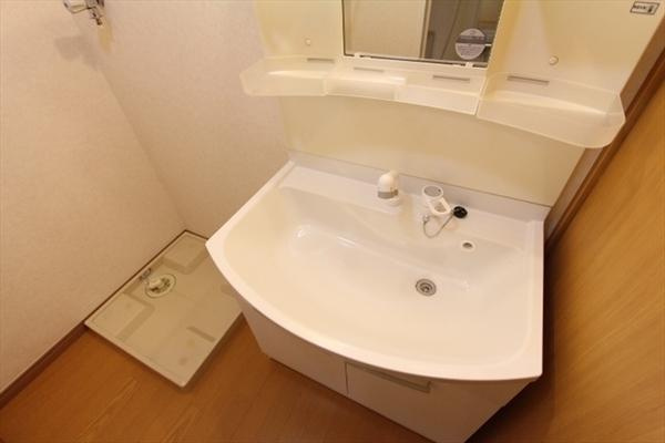 サンブリッジの洗面所|■別部屋イメージ写真