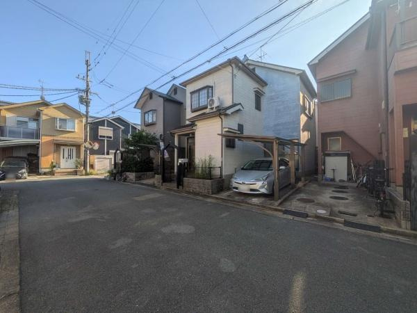 【前面道路含む現地写真】