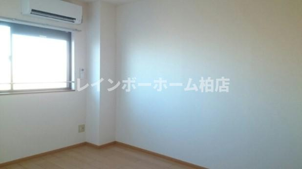 エアコン全室あり☆ネット無料☆最上階角部屋☆の設備