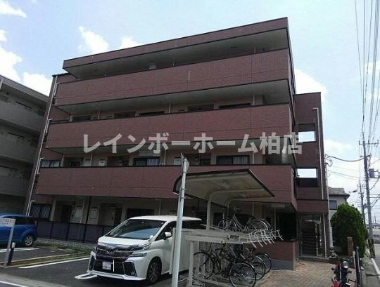 エアコン全室あり☆ネット無料☆最上階角部屋☆