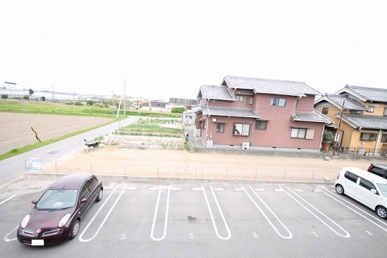 【駐車場】 | メゾネット マイリ