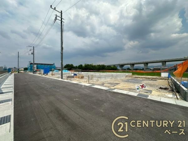 磯城郡田原本町黒田 ３号棟 ／新築一戸建の前面道路含む現地写真