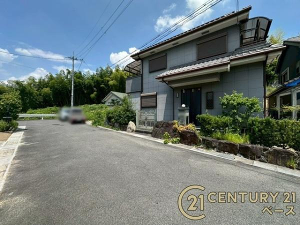 大和高田市大谷　一戸建の前面道路含む現地写真