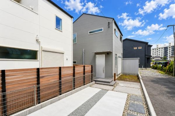 横浜市泉区和泉町の新築一戸建の外観