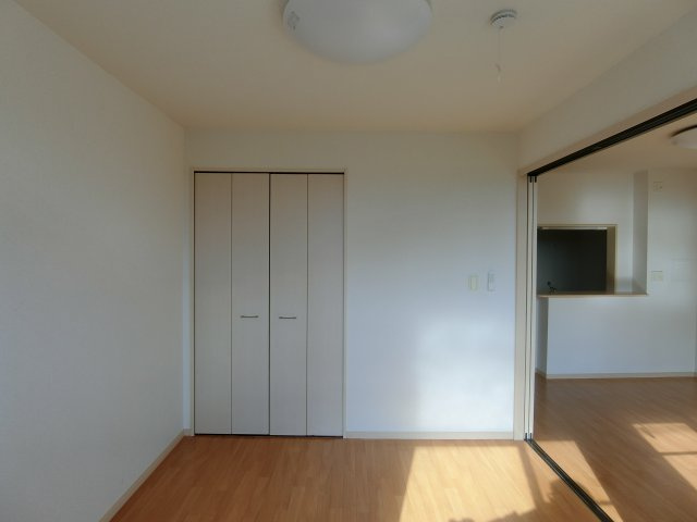エヌリードの洋室