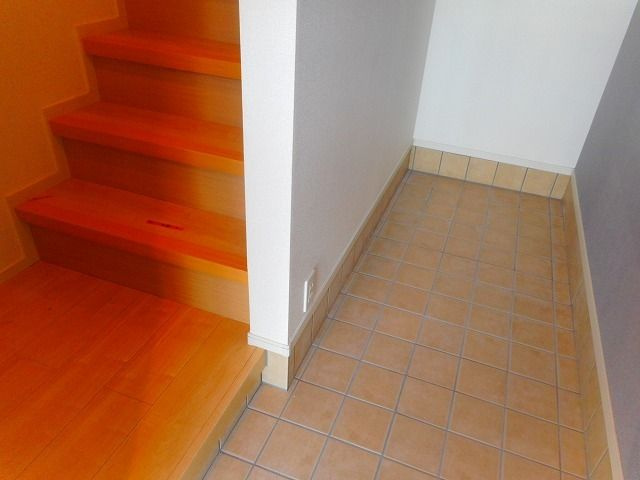 アイリ－伏屋の玄関