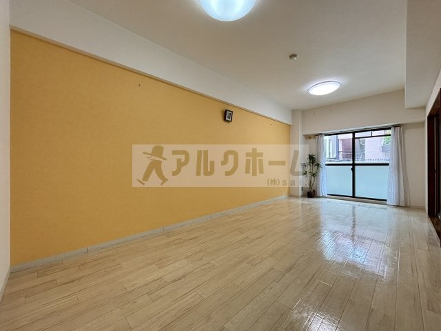 メゾンドゥボヌールの居間・リビング