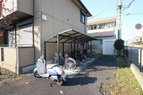 SHM アーバンテラスAの外観|屋根付き駐輪場