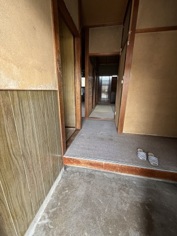 2026/5/29NEW　戸建　高山市西之一色町３丁目　800万の玄関