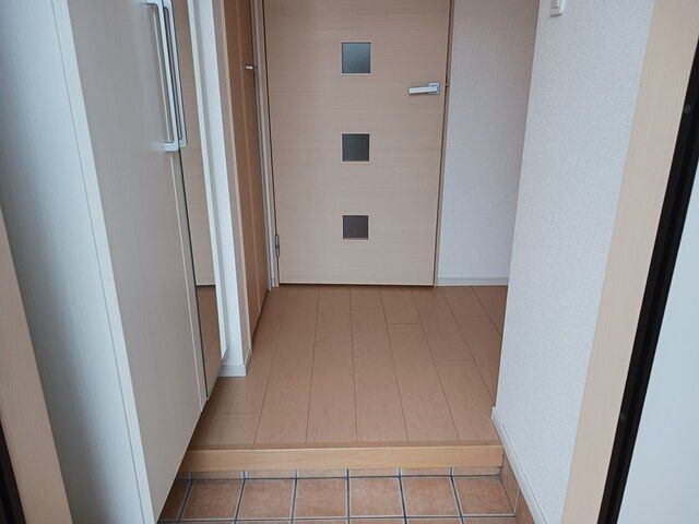 レックハウス　Ⅱの玄関
