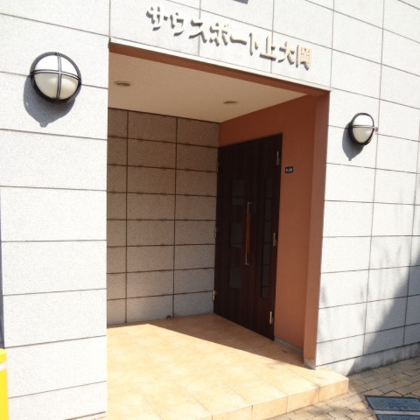 サウスポート上大岡のエントランス