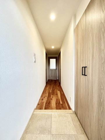パレ千里壱号棟の玄関|シンプルで使いやすい玄関です