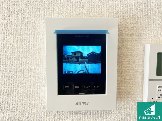 明石市魚住町中尾　第2期　新築一戸建ての防犯設備|カラーモニターインターホン！声だけでなく来訪者の姿や顔がモニターで確認できるので、小さなお子様がいらっしゃるご家庭でも安心できます！