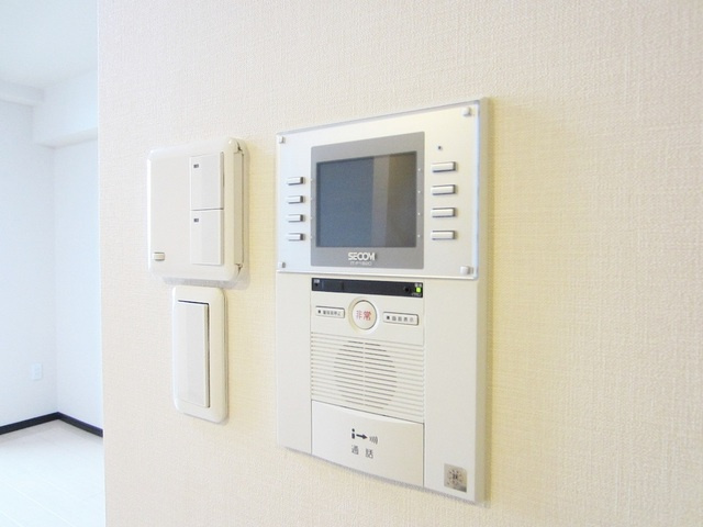 ライオンズ東十条ステーションプラザのセキュリティ|モニター付きオートロック☆