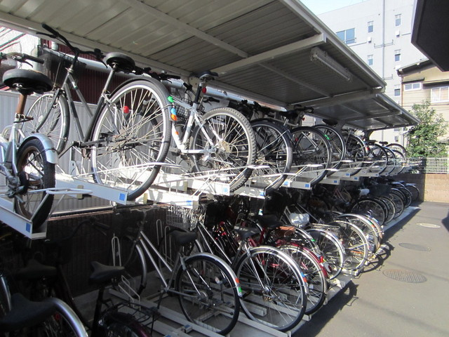 ライオンズ東十条ステーションプラザのその他共用部分|駐輪場もしっかりあります。