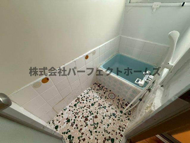 ツーイー寝屋川平屋の浴室|日々の疲れを癒すお風呂付です