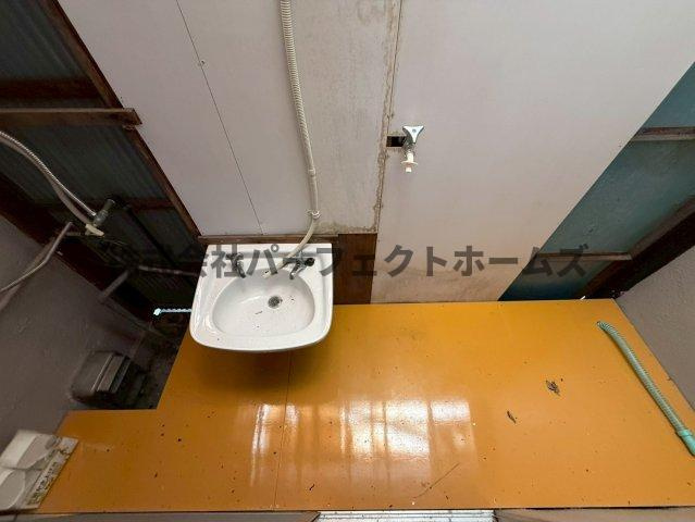 ツーイー寝屋川平屋の洗面所|コンパクトで使いやすい洗面所