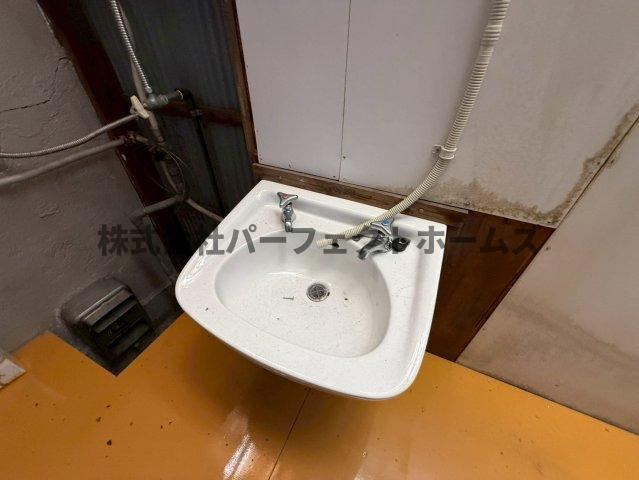 ツーイー寝屋川平屋の独立洗面台|独立洗面台です